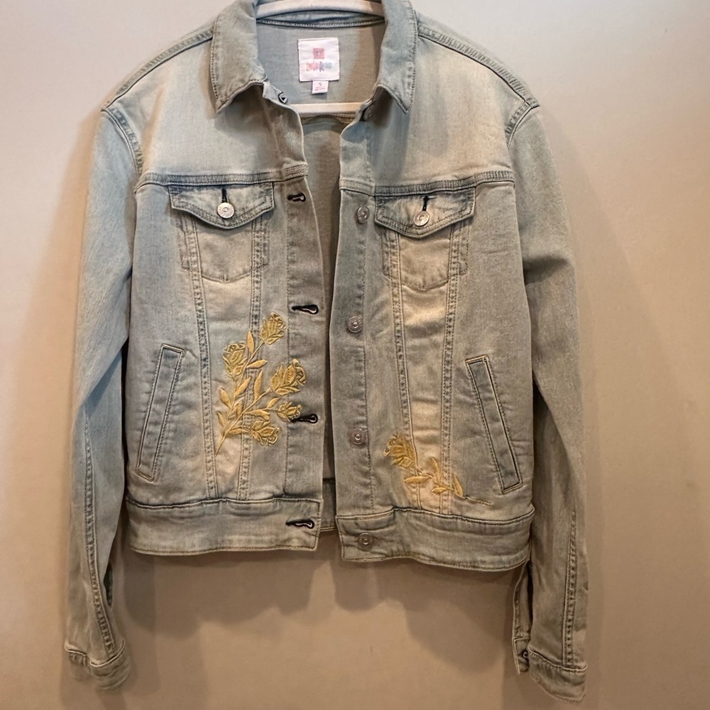 LuLaRoe Light Blue Denim Jacket Yellow Floral Embroidery Layer Staple Sz S - Picture 2 of 11